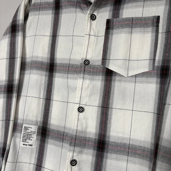 SHEIN Mens Plaid Flannel Size L Lightweight Layering Piece Long Sleeve - Picture 3 of 8